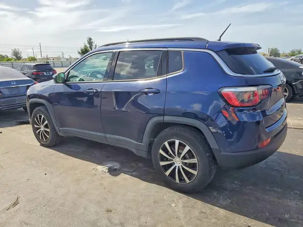 3C4NJCBB0JT308874 2018 JEEP COMPASS - Image 2