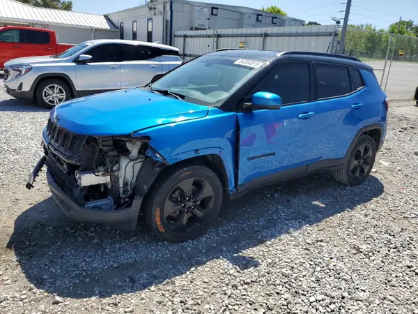 3C4NJCBB0JT327442 2018 JEEP COMPASS - Image 1