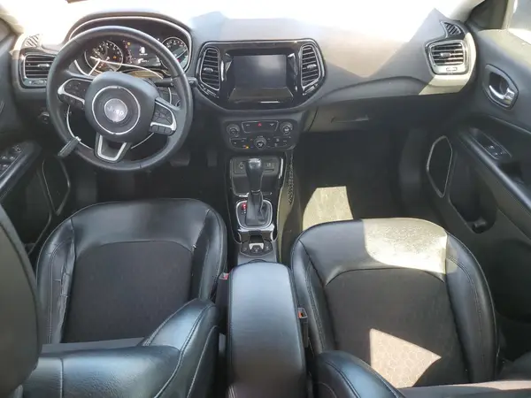 3C4NJCBB0JT327442 2018 JEEP COMPASS - Image 8