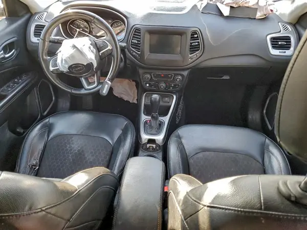 3C4NJCBB0JT344239 2018 JEEP COMPASS - Image 8