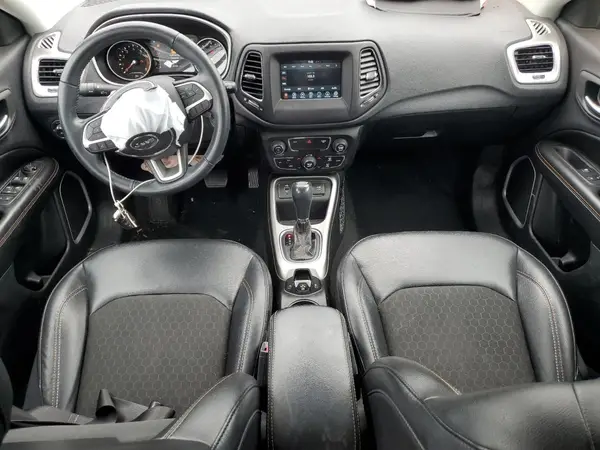 3C4NJCBB0JT376754 2018 JEEP COMPASS - Image 8