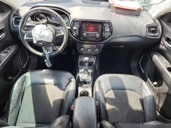 3C4NJCBB0JT407419 2018 JEEP COMPASS - Image 8