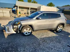 3C4NJCBB0JT407808 2018 JEEP COMPASS