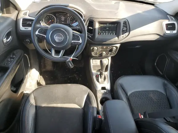 3C4NJCBB0JT412183 2018 JEEP COMPASS - Image 8