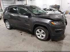 3C4NJCBB0JT414290 2018 JEEP COMPASS
