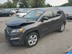 3C4NJCBB0JT468267 2018 JEEP COMPASS