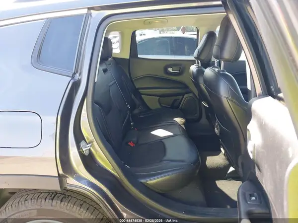 3C4NJCBB0JT469080 2018 JEEP COMPASS - Image 8