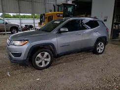 3C4NJCBB0JT471413 2018 JEEP COMPASS