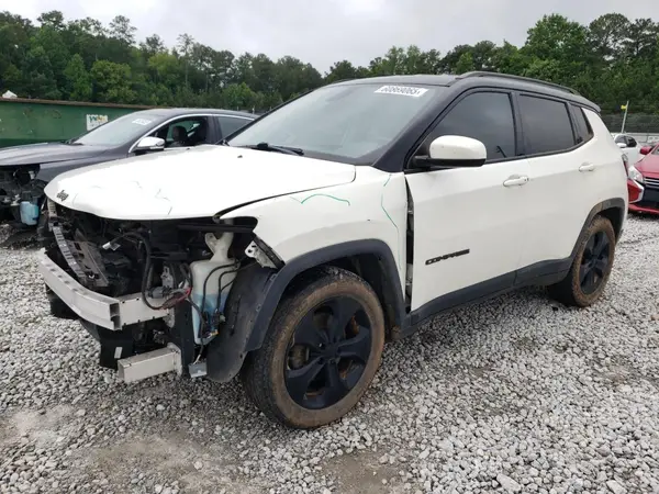 3C4NJCBB0JT486817 2018 JEEP COMPASS - Image 1