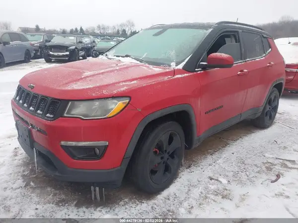 3C4NJCBB0JT487661 2018 JEEP COMPASS - Image 2