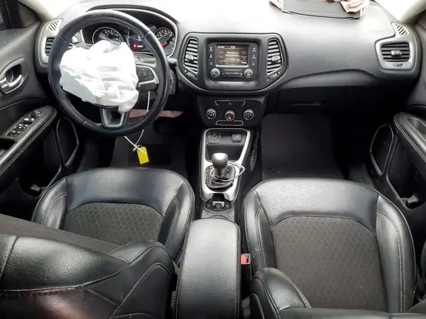 3C4NJCBB0JT489426 2018 JEEP COMPASS - Image 8