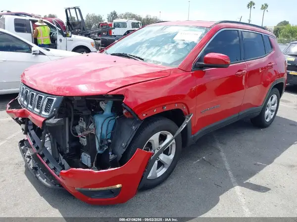 3C4NJCBB0JT489510 2018 JEEP COMPASS - Image 2