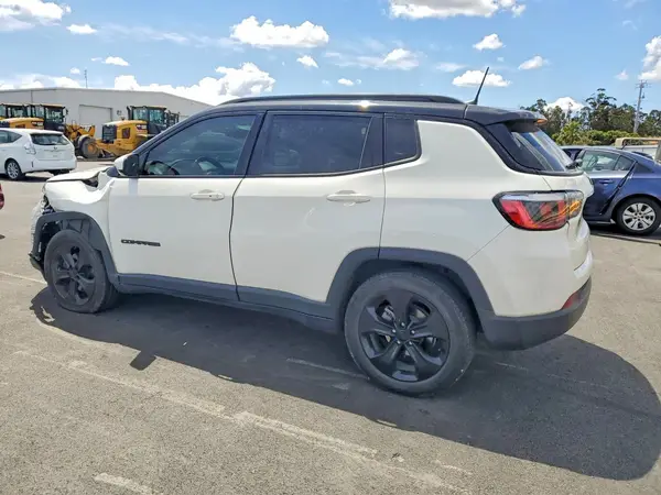 3C4NJCBB0JT502062 2018 JEEP COMPASS - Image 2