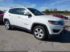 3C4NJCBB0JT502191 2018 JEEP COMPASS