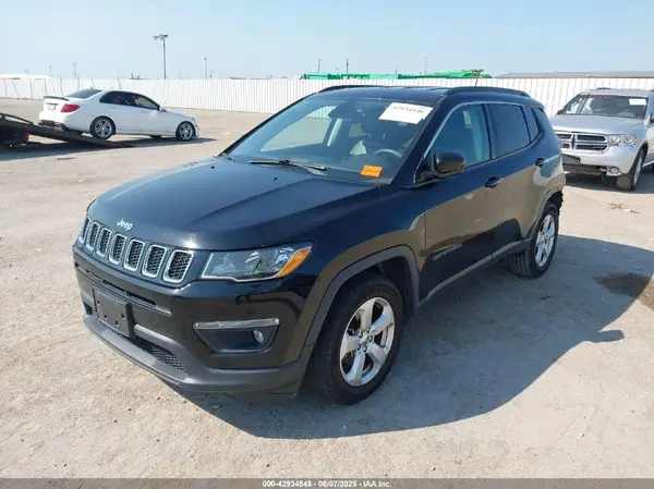 3C4NJCBB0JT502515 2018 JEEP COMPASS - Image 2