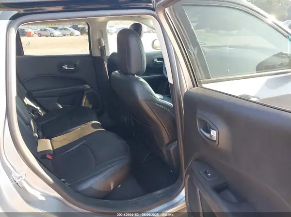 3C4NJCBB0KT613244 2019 JEEP COMPASS - Image 8
