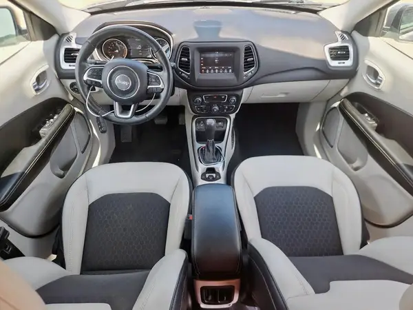 3C4NJCBB0KT614684 2019 JEEP COMPASS - Image 8