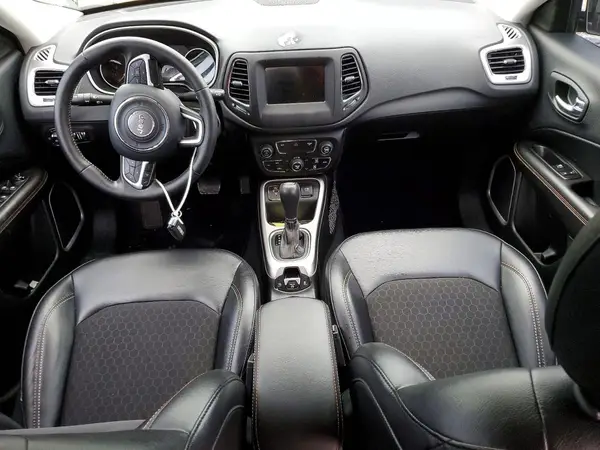 3C4NJCBB0KT615091 2019 JEEP COMPASS - Image 8