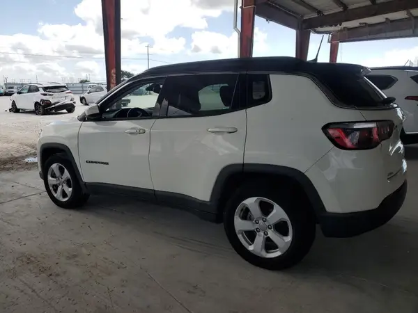 3C4NJCBB0KT637477 2019 JEEP COMPASS - Image 2