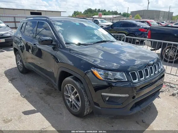 3C4NJCBB0KT676764 2019 JEEP COMPASS - Image 1