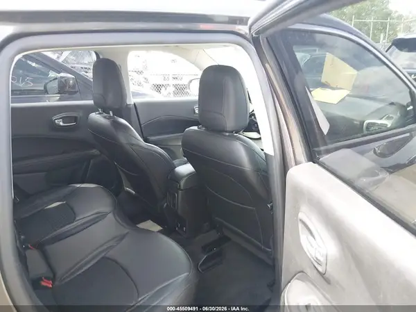 3C4NJCBB0KT677333 2019 JEEP COMPASS - Image 8