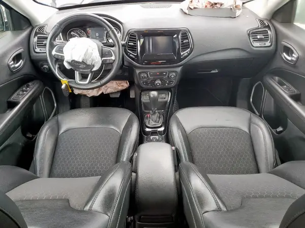 3C4NJCBB0KT715532 2019 JEEP COMPASS - Image 8