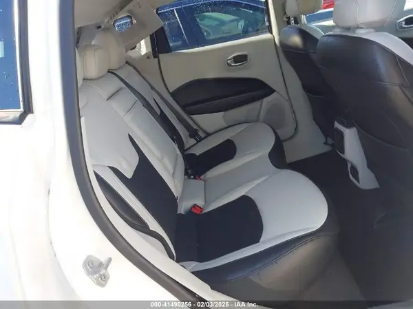 3C4NJCBB0KT743170 2019 JEEP COMPASS - Image 8