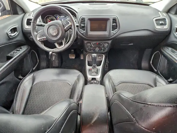 3C4NJCBB0KT763046 2019 JEEP COMPASS - Image 8