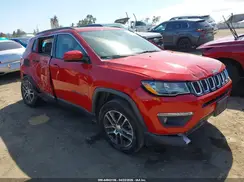 3C4NJCBB0KT819681 2019 JEEP COMPASS