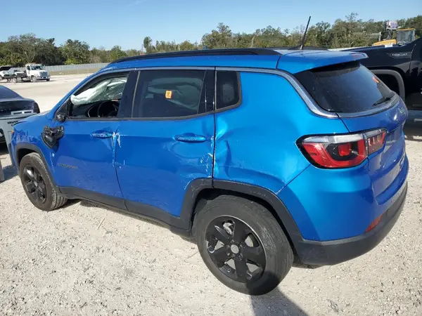 3C4NJCBB0KT820023 2019 JEEP COMPASS - Image 2