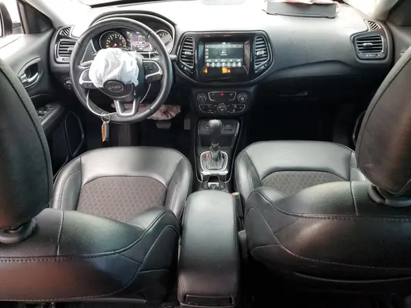 3C4NJCBB0LT102098 2020 JEEP COMPASS - Image 8