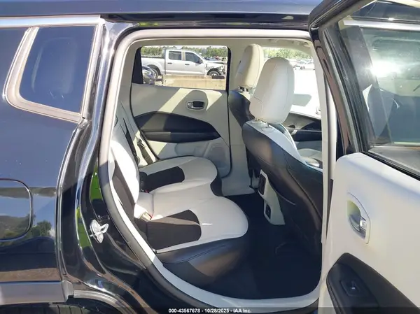 3C4NJCBB0LT144464 2020 JEEP COMPASS - Image 8