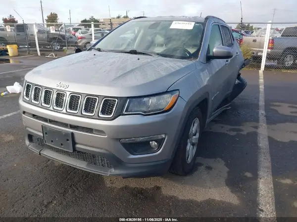 3C4NJCBB0LT170322 2020 JEEP COMPASS - Image 2