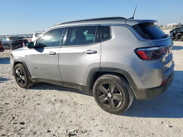 3C4NJCBB0NT119292 2022 JEEP COMPASS - Image 2