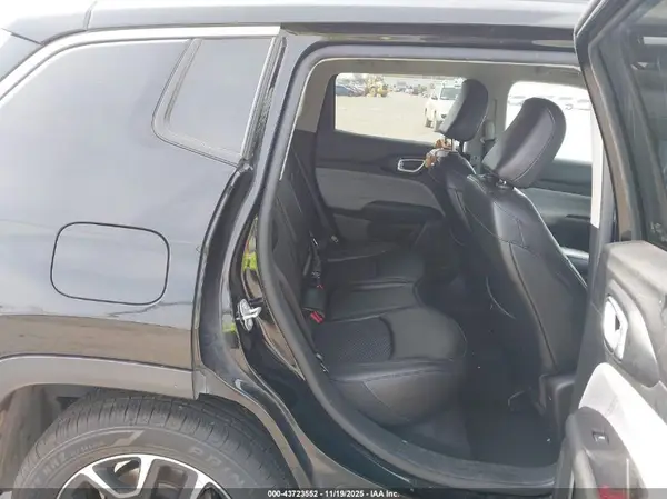 3C4NJCBB0NT137940 2022 JEEP COMPASS - Image 8