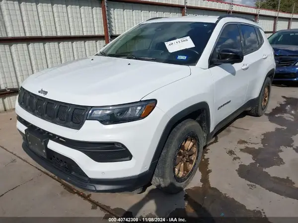 3C4NJCBB0NT138845 2022 JEEP COMPASS - Image 2