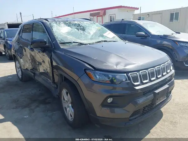 3C4NJCBB0NT139820 2022 JEEP COMPASS - Image 1