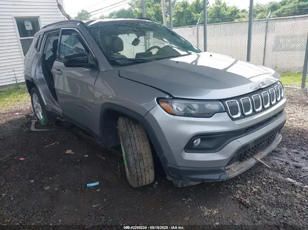 3C4NJCBB0NT140157 2022 JEEP COMPASS - Image 1