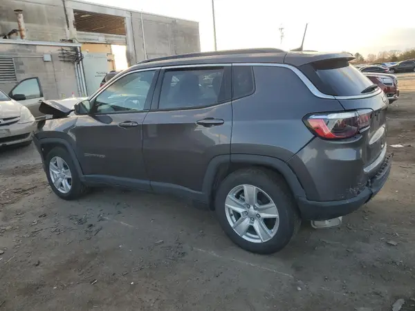 3C4NJCBB0NT172106 2022 JEEP COMPASS - Image 2