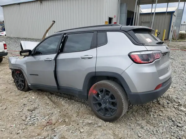 3C4NJCBB0NT213639 2022 JEEP COMPASS - Image 2