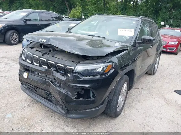 3C4NJCBB0NT234815 2022 JEEP COMPASS - Image 2