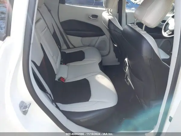 3C4NJCBB1HT653230 2017 JEEP COMPASS - Image 8