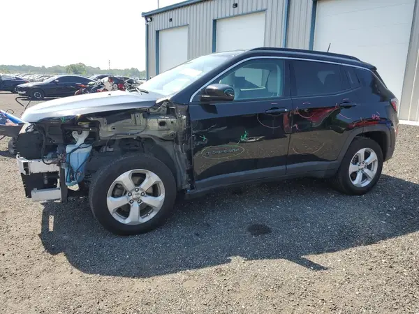 3C4NJCBB1HT658590 2017 JEEP COMPASS - Image 1