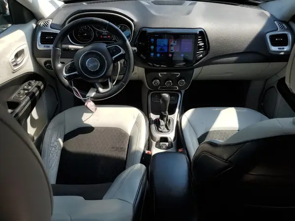 3C4NJCBB1HT658590 2017 JEEP COMPASS - Image 8