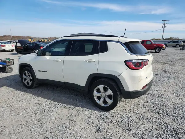 3C4NJCBB1HT690603 2017 JEEP COMPASS - Image 2