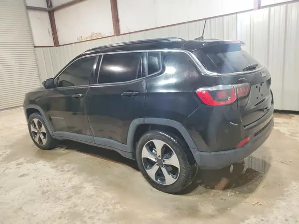 3C4NJCBB1JT102706 2018 JEEP COMPASS - Image 2
