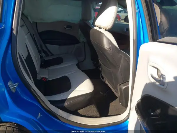 3C4NJCBB1JT124236 2018 JEEP COMPASS - Image 8