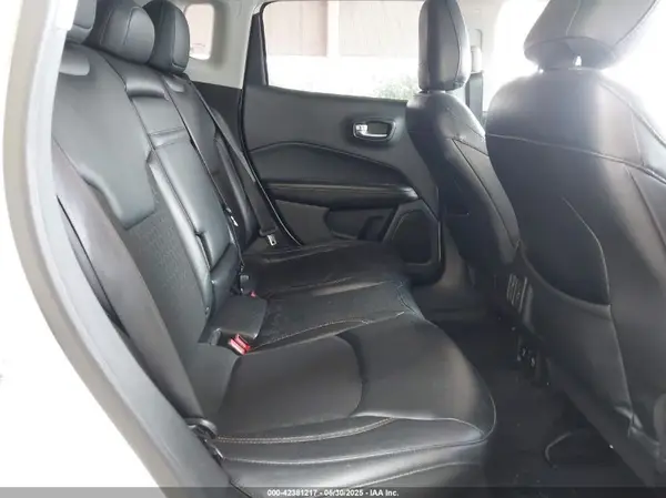 3C4NJCBB1JT125077 2018 JEEP COMPASS - Image 8