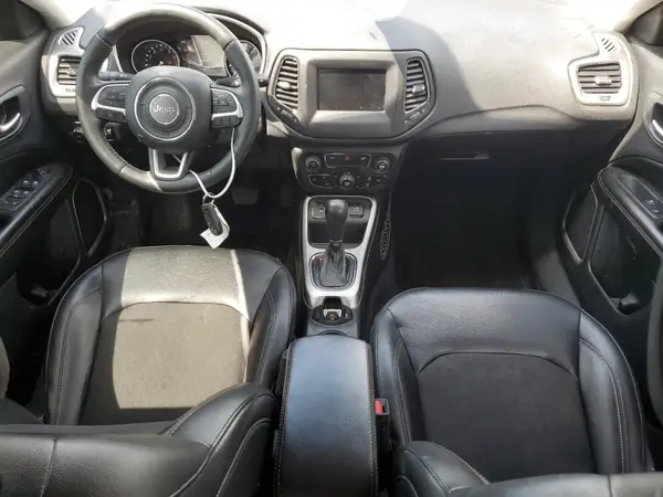 3C4NJCBB1JT139805 2018 JEEP COMPASS - Image 8