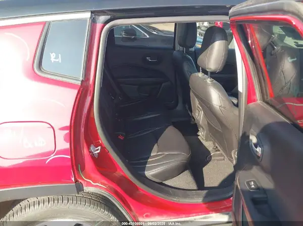 3C4NJCBB1JT140436 2018 JEEP COMPASS - Image 8